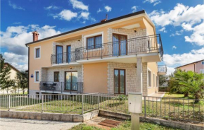 Nice apartment in Umag with 2 Bedrooms